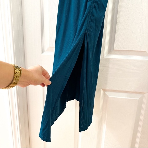 Betsey Johnson Mini Rib Flutter Sleeve Midi with Ruched Slit sz XS Blue Saphire - Picture 5 of 8